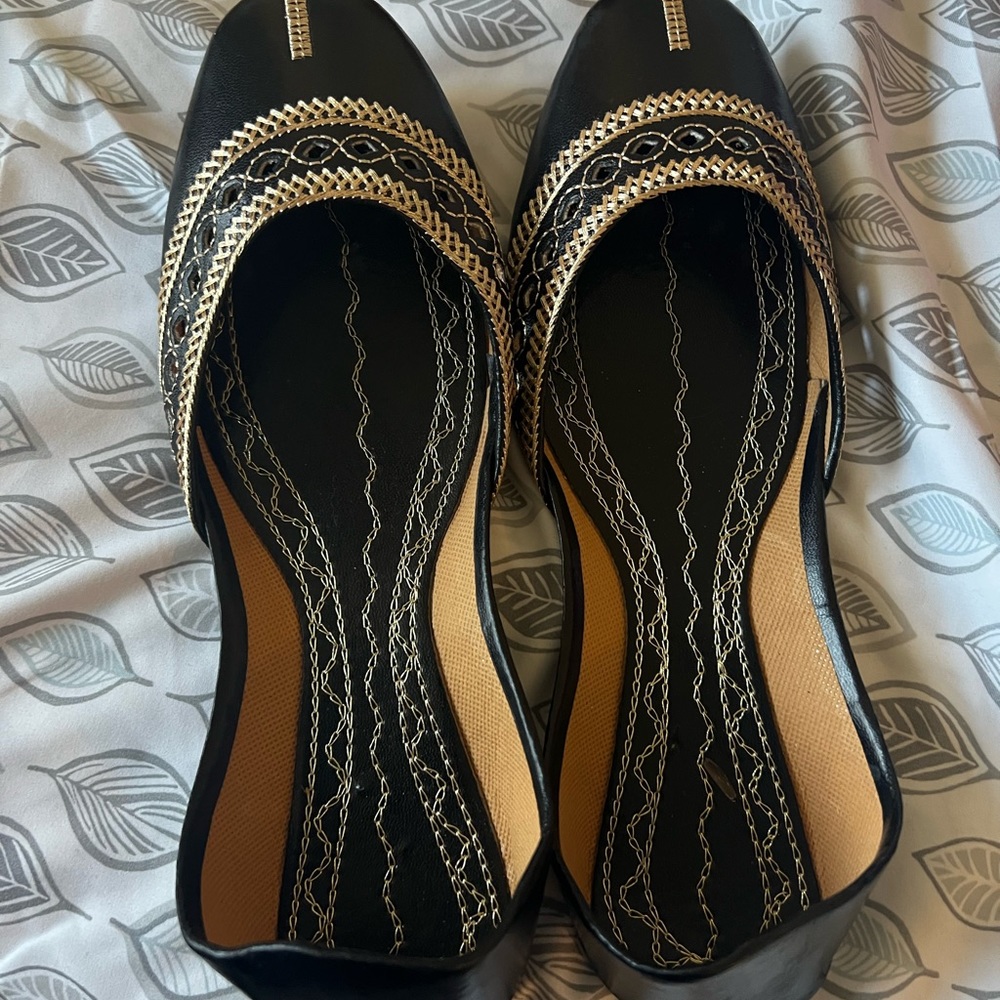 Peshawari khusa (shoes)